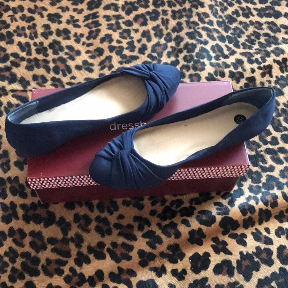 Navy flats